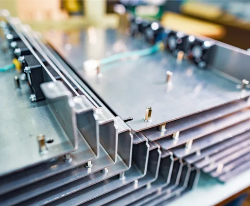 Metal case manufacturing using SLTL solutions.