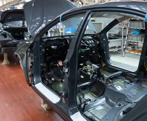 Laser cutting machine use in Body Panels manufacturing